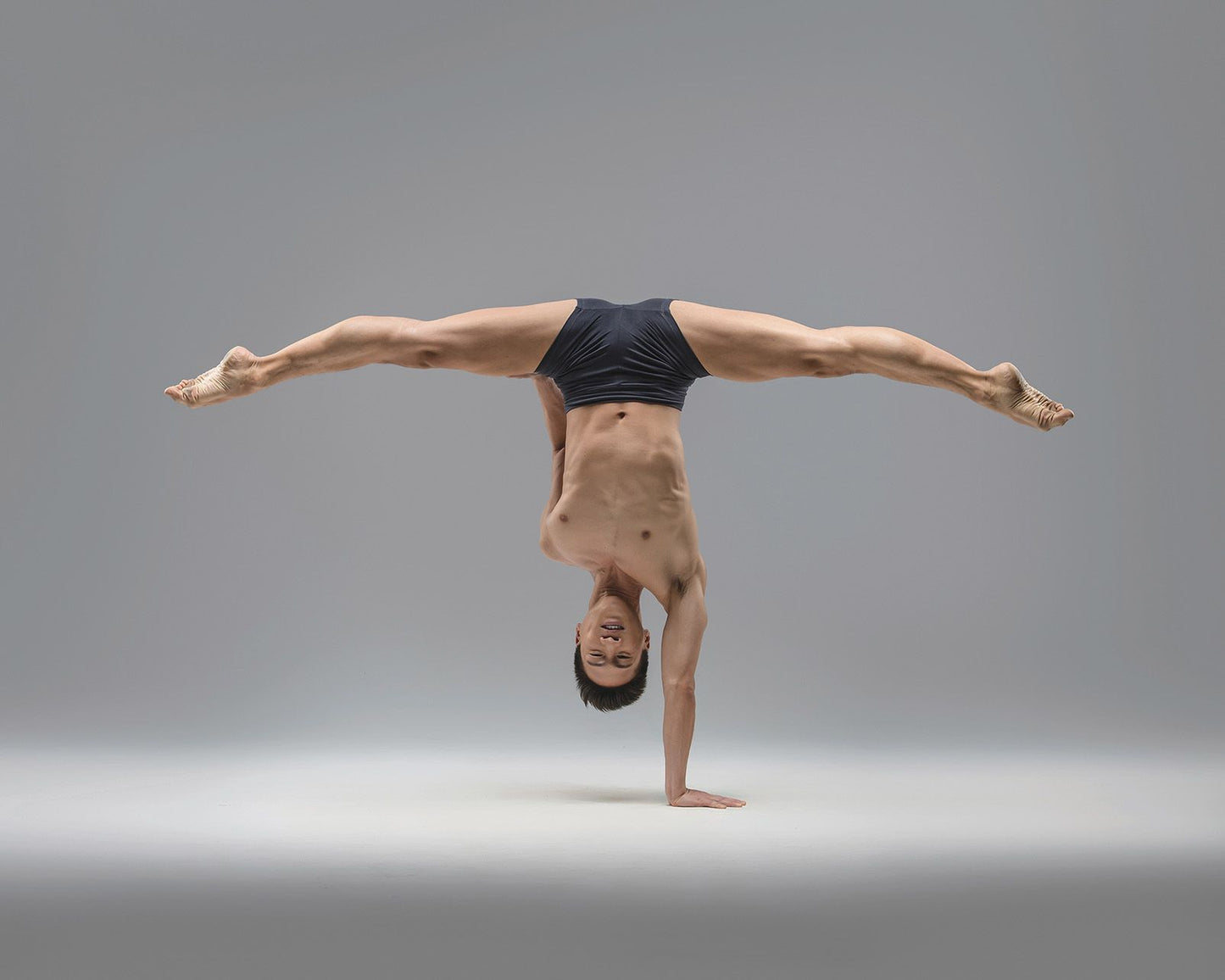 Mallas cortas MATHIEU para hombre de Ballet Rosa