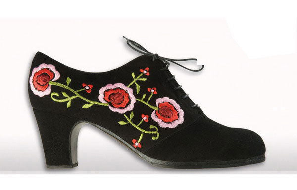 Zapato de flamenco M17 INGLÉS BORDADO de Begoña Cervera