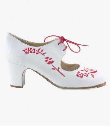Zapato de flamenco M18 BORDADO CORDONERA de Begoña Cervera
