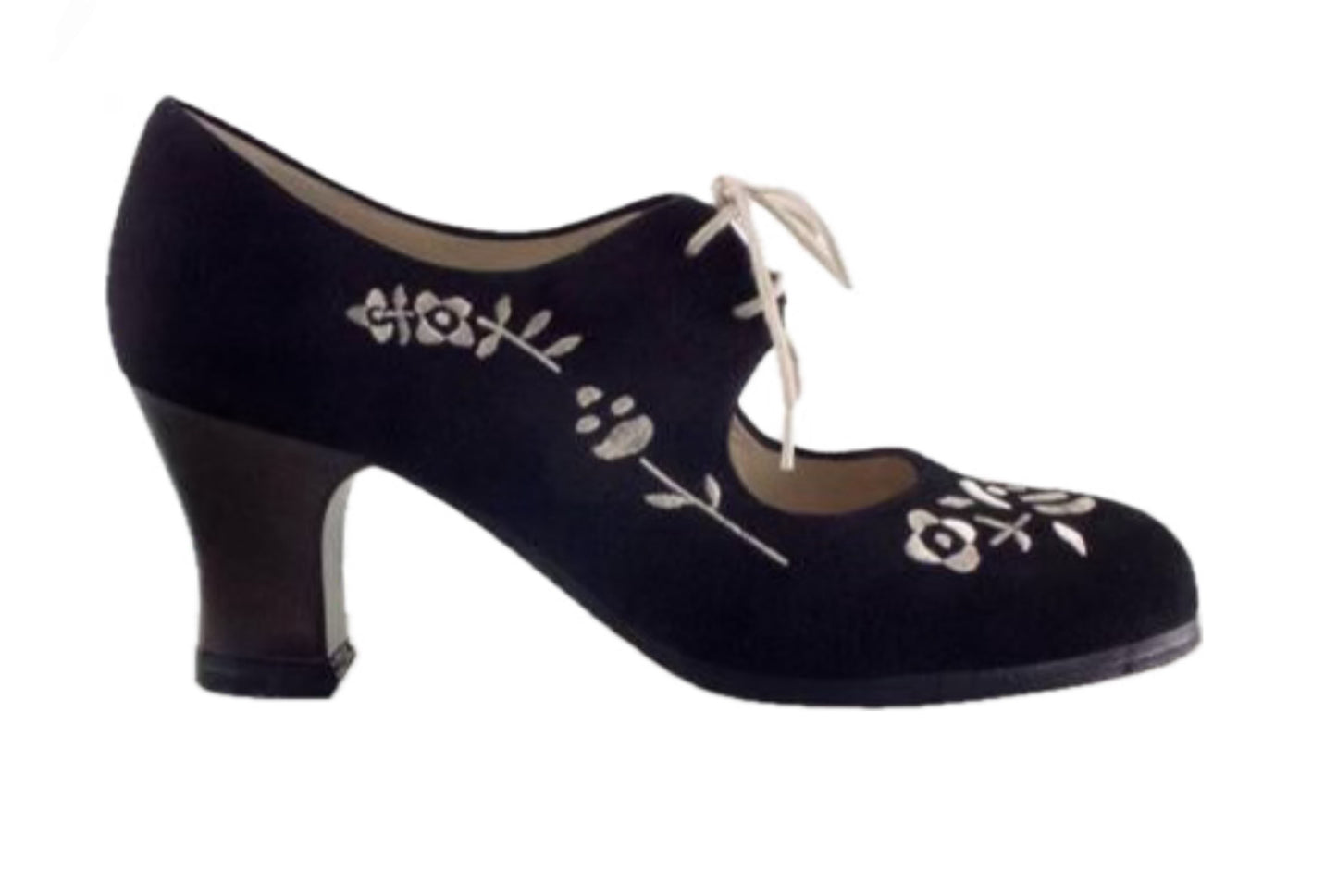 Zapato de flamenco M18 BORDADO CORDONERA de Begoña Cervera