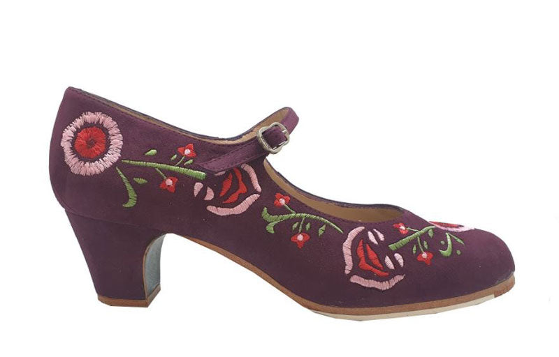 Zapato de flamenco M19 BORDADO CORREA II de Begoña Cervera