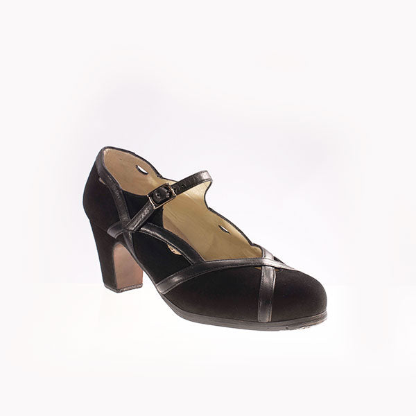 Zapato de flamenco M24 ARCO II de Begoña Cervera