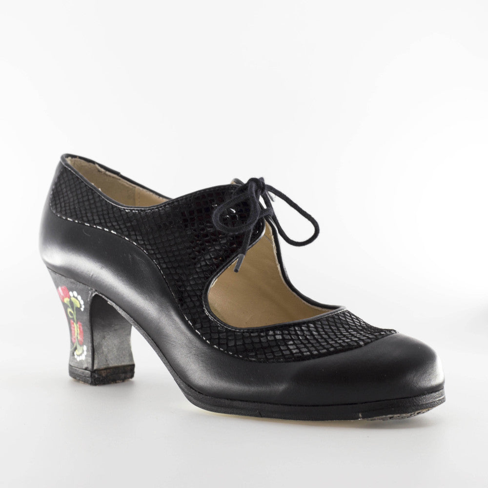 Zapato de flamenco M25 ANGELITO de Begoña Cervera