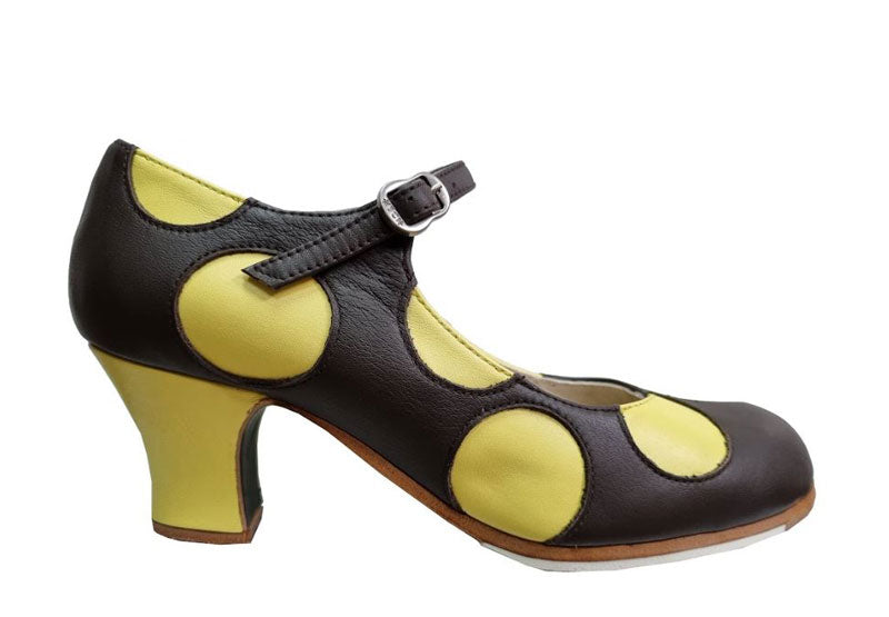 Zapato de flamenco M68 LUNARES de Begoña Cervera