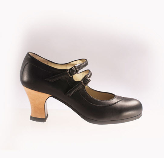 Zapato de flamenco M49 DOS CORREAS de Begoña Cervera