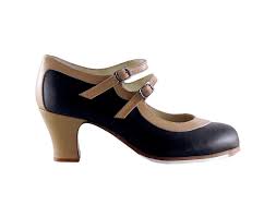 Zapato de flamenco M49 DOS CORREAS de Begoña Cervera