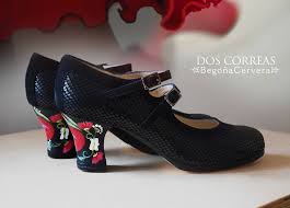 Zapato de flamenco M49 DOS CORREAS de Begoña Cervera