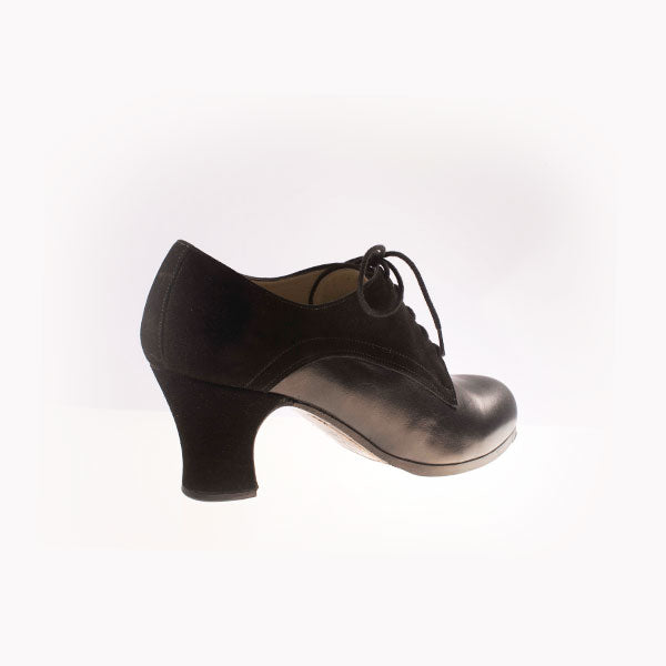 Zapato de flamenco M11 BLUTCHER de Begoña Cervera