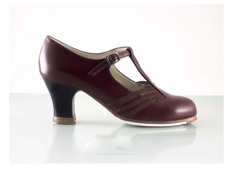Zapato de flamenco M66 CLASS de Begoña Cervera