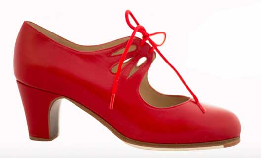 Zapato de flamenco M54 CORDONERA CALADO de Begoña Cervera